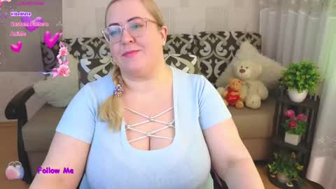 Snapshot of ginesia chatting on 02.27.25 ginesia online show from 02.27.25