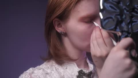        im expecting 350 thumbs up on my altar   online show from 10.05.25