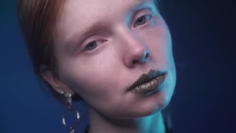        im expecting 350 thumbs up on my altar   online show from 10.09.25