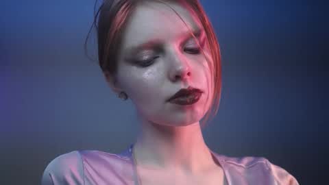        im expecting 350 thumbs up on my altar   online show from 11.27.25