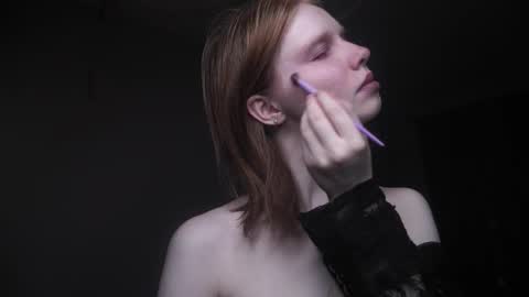        im expecting 350 thumbs up on my altar   online show from 12.04.25