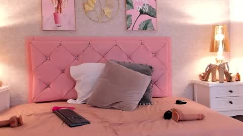 Snapshot of ginger_violetta chatting on 01.15.25 Ginger online show from 01.15.25