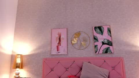 Snapshot of ginger_violetta chatting on 01.18.25 Ginger online show from 01.18.25