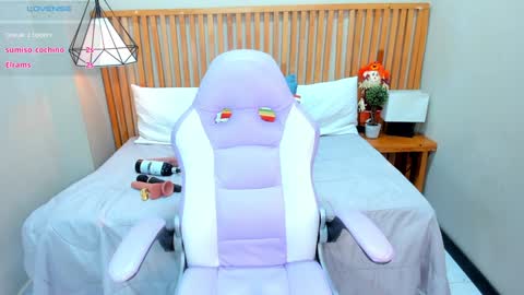 Snapshot of ginger_win chatting on 01.11.25 online show from 01.11.25