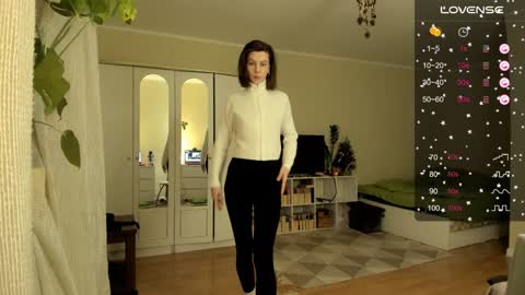 Snapshot of gingerbread__house chatting on 01.14.25 Vasilisa online show from 01.14.25