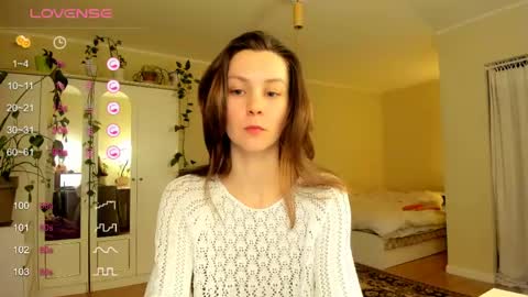 Snapshot of gingerbread__house chatting on 04.11.26 Vasilisa online show from 04.11.26