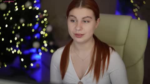 Snapshot of gingerrpink chatting on 12.14.25 Ginger Pink online show from 12.14.25