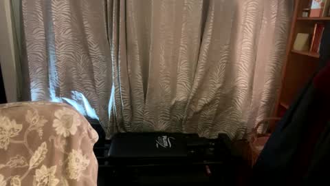 Snapshot of ginny_rose chatting on 02.14.25 Ginny Rose online show from 02.14.25