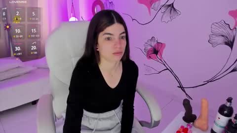 Kendall online show from 12.20.25