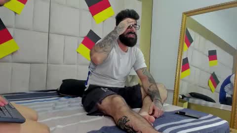 gio_lorenz online show from 09.30.25