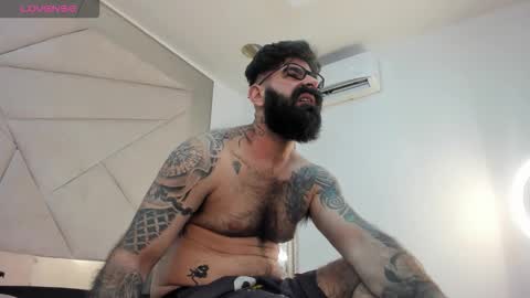 gio_lorenz online show from 11.25.25