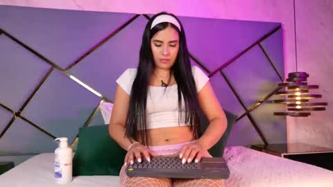 Snapshot of giorgia_13 chatting on 09.11.25 giorgia online show from 09.11.25