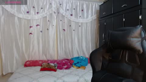 Mary online show from 02.26.25