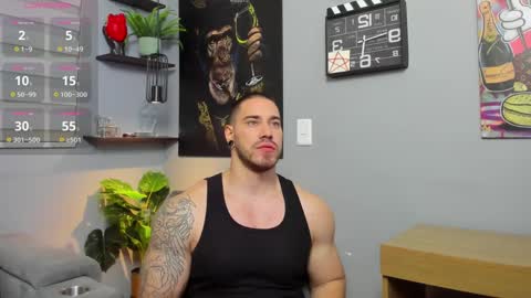 Snapshot of giorgio_leone2 chatting on 09.27.25 Giorgio leone online show from 09.27.25