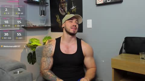 Snapshot of giorgio_leone2 chatting on 10.28.25 Giorgio leone online show from 10.28.25