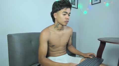 Snapshot of giraldo_giraldo chatting on 09.22.25 Giraldo online show from 09.22.25