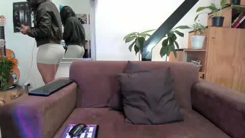 Snapshot of girasol1921 chatting on 01.20.25 girasol1921 online show from 01.20.25