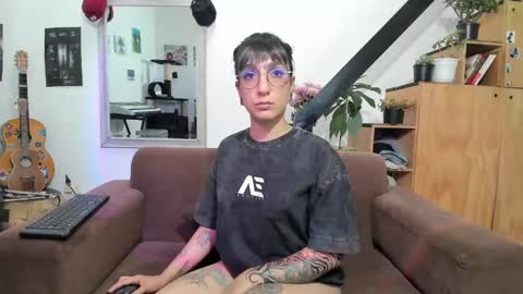 Snapshot of girasol1921 chatting on 03.03.25 girasol1921 online show from 03.03.25