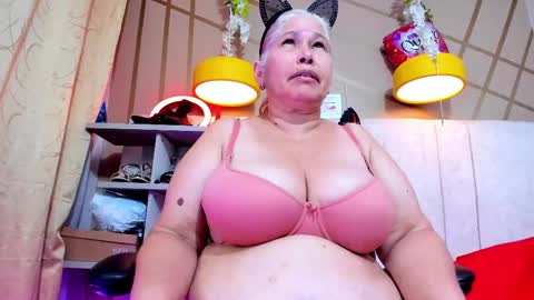 Girl Amada online show from 02.28.25