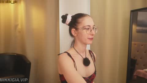 Snapshot of girl_i_am chatting on 02.01.26 Nikki online show from 02.01.26