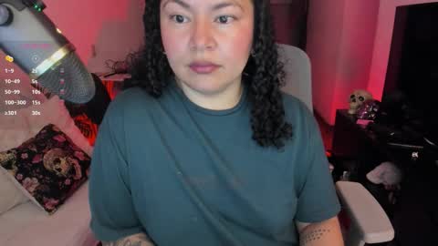 girl_inline online show from 10.14.25