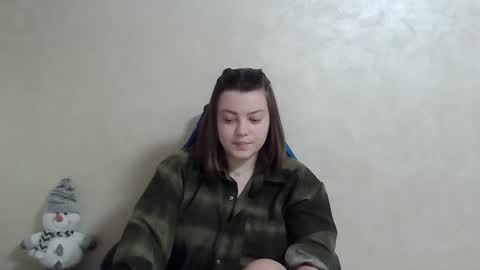 Snapshot of girl_leya chatting on 12.28.24 girl_leya online show from 12.28.24