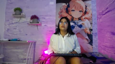 Snapshot of girl_scarlett_ chatting on 05.21.26 Scarlett online show from 05.21.26