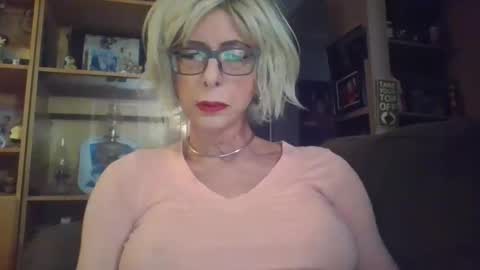 Girlinrock online show from 11.04.25