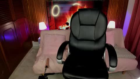 Snapshot of girlmia07 chatting on 02.04.26 Isabella online show from 02.04.26