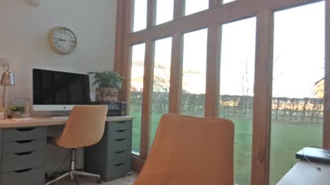 girlsandbikes online show from 01.07.25