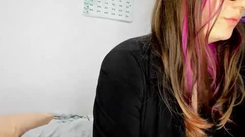 Maze    Thumbs up online show from 01.15.26