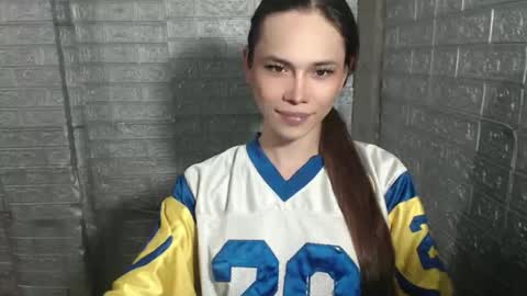 Mynameisenise online show from 06.06.26