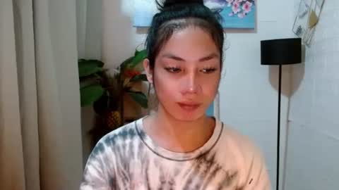 Snapshot of girlwhobelieveinmagic chatting on 01.06.25 Callmenor online show from 01.06.25