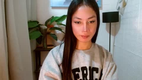 Snapshot of girlwhobelieveinmagic chatting on 01.09.25 Callmenor online show from 01.09.25