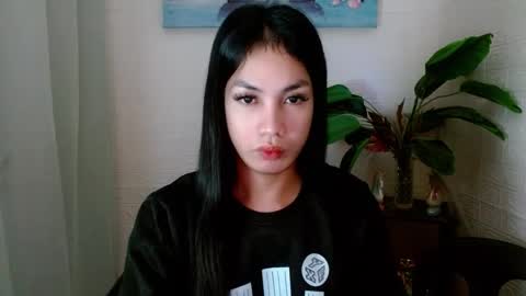 Snapshot of girlwhobelieveinmagic chatting on 03.07.25 Callmenor online show from 03.07.25