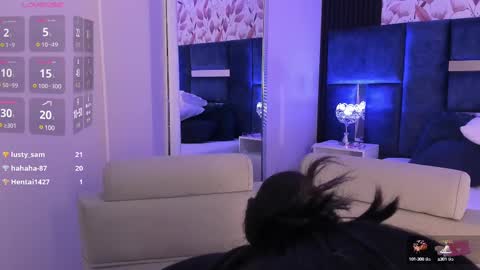     online show from 03.04.25