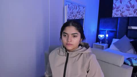     online show from 12.02.25