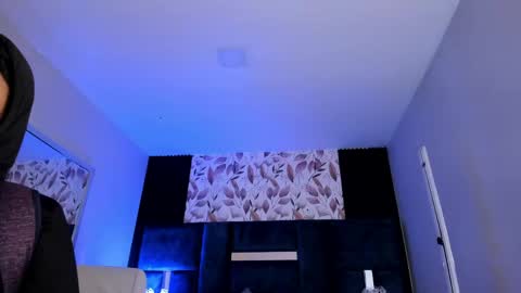     online show from 05.11.26