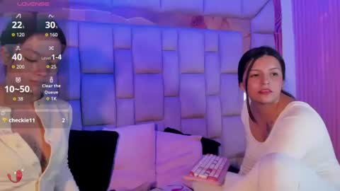 Snapshot of gisell_squirt chatting on 06.27.26 gisell_squirt online show from 06.27.26