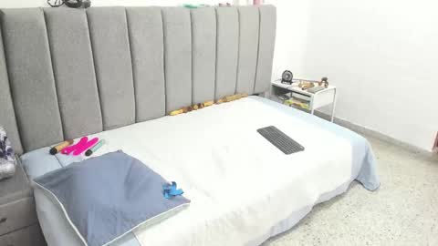 giselle_james online show from 02.18.26