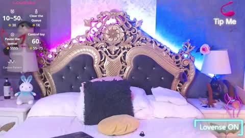 Snapshot of gisellenoah chatting on 10.22.25 GiselleNoah online show from 10.22.25