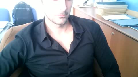 giuseppevai1 online show from 10.28.25