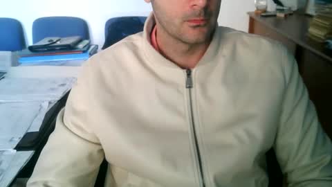 Snapshot of giuseppevai1 chatting on 04.20.26 giuseppevai1 online show from 04.20.26