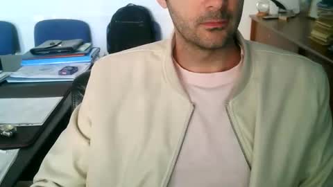 Snapshot of giuseppevai1 chatting on 04.24.26 giuseppevai1 online show from 04.24.26
