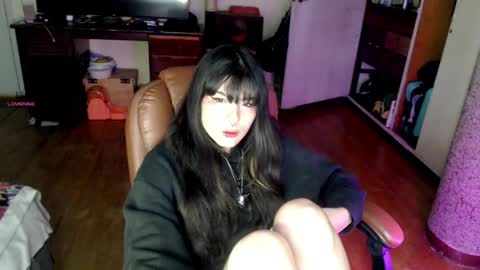 Snapshot of givenom chatting on 10.01.25 dirtyvenom online show from 10.01.25