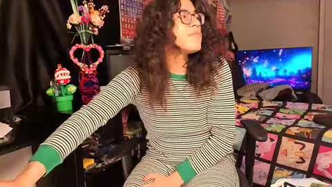 glaceon9 online show from 02.27.25