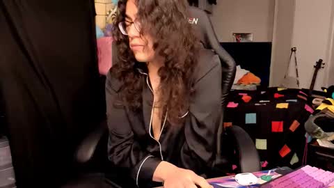 glaceon9 online show from 11.29.25