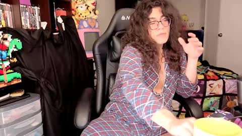 glaceon9 online show from 02.11.26