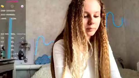 Snapshot of gladissoter chatting on 06.26.26 Violetta online show from 06.26.26