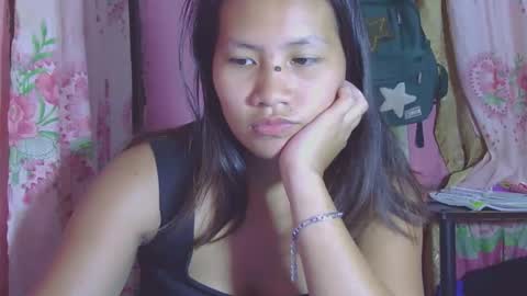 glamgoddess23 online show from 12.18.25